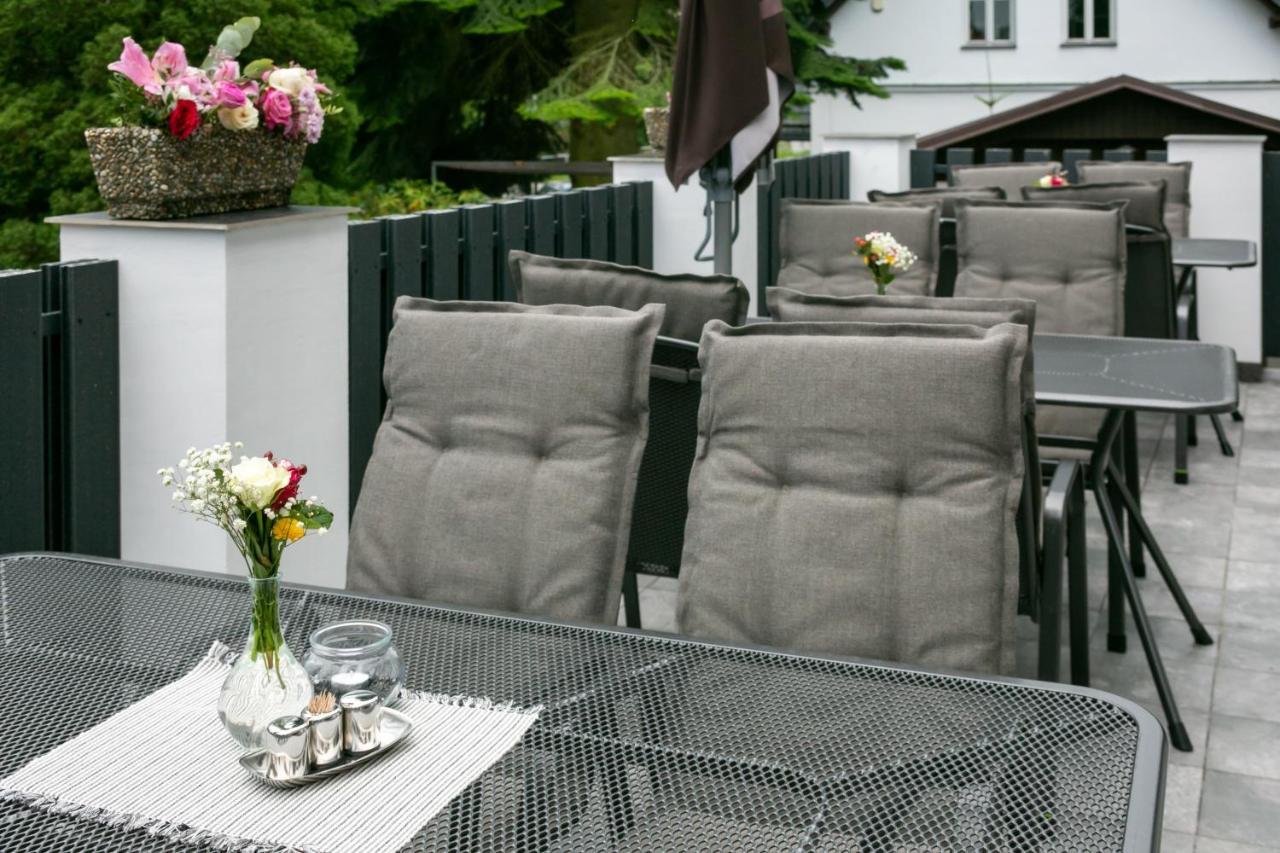 Wellness Hotel Edelweiss Reichenberg Exterior foto