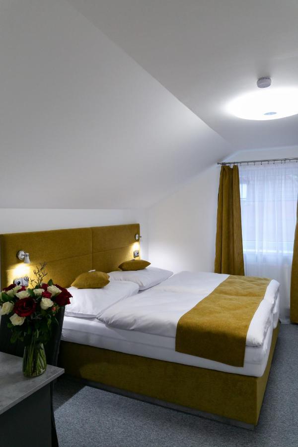 Wellness Hotel Edelweiss Reichenberg Exterior foto